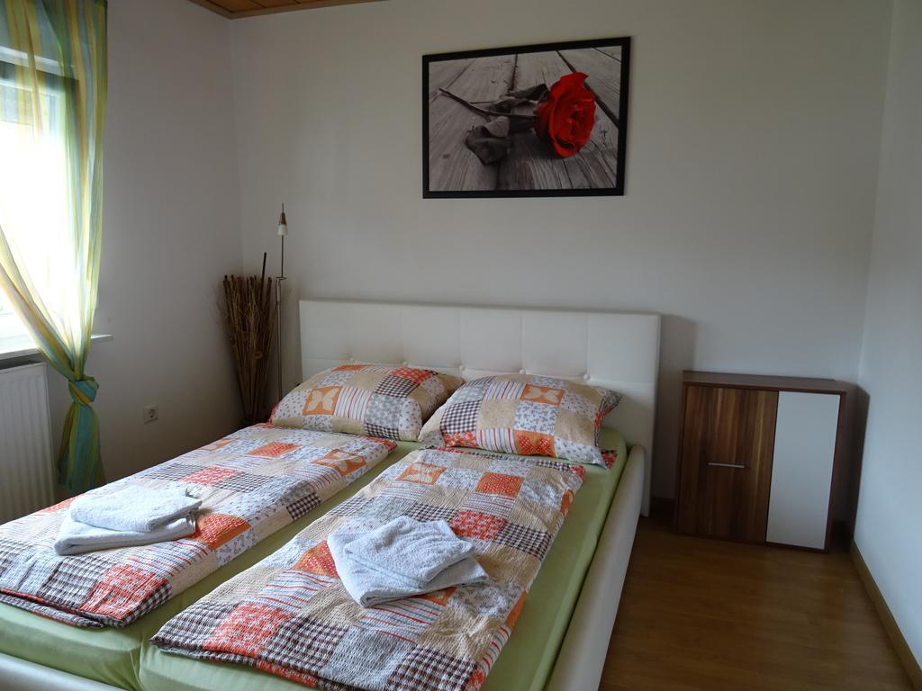 Apartment Euro As Kappel-Grafenhausen Esterno foto